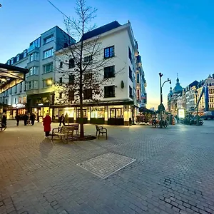 Luxury Historic Center By Rikas Antwerpen