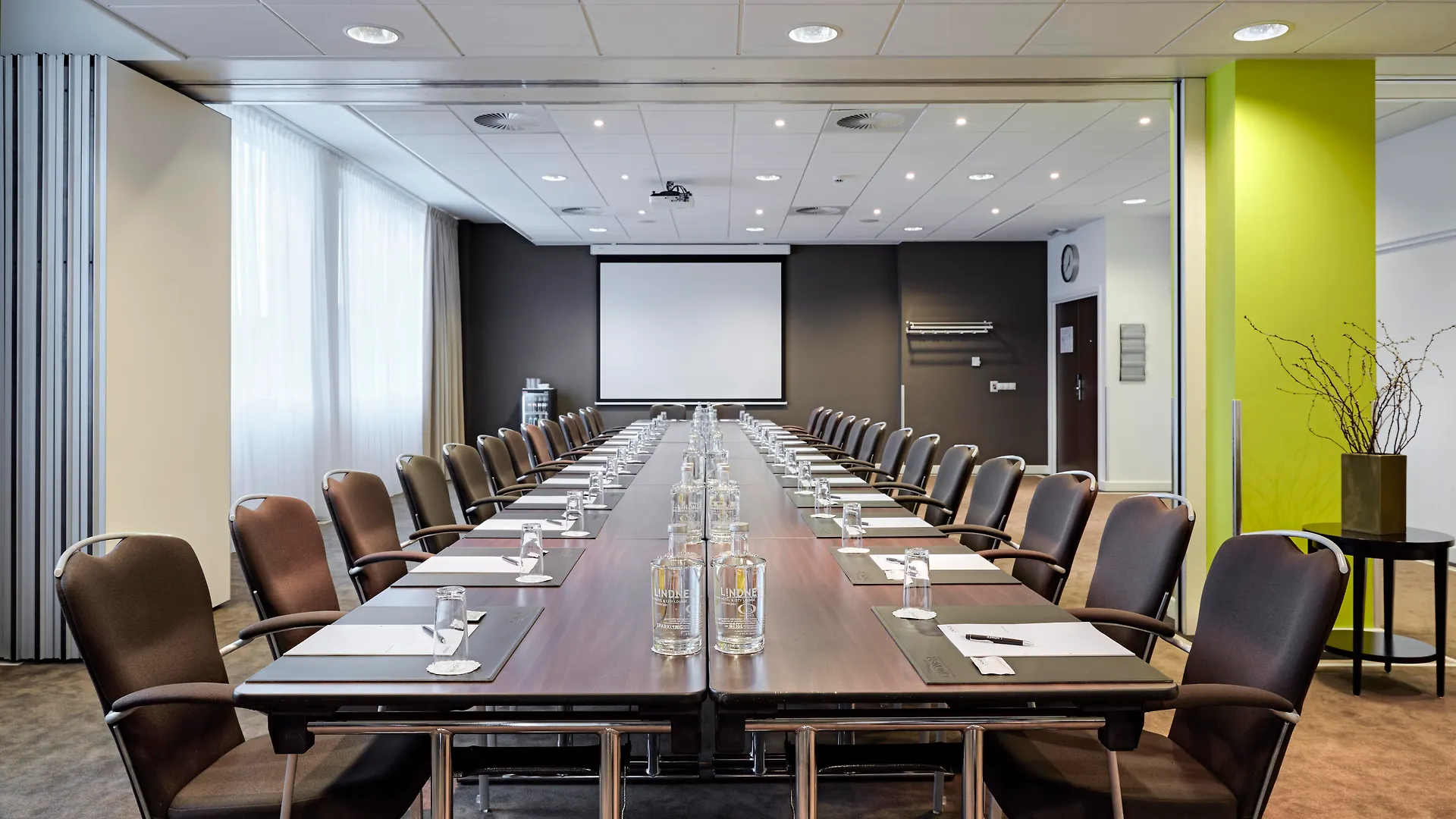 Lindner Hotel Antwerp, Part Of Jdv By Hyatt Belgique