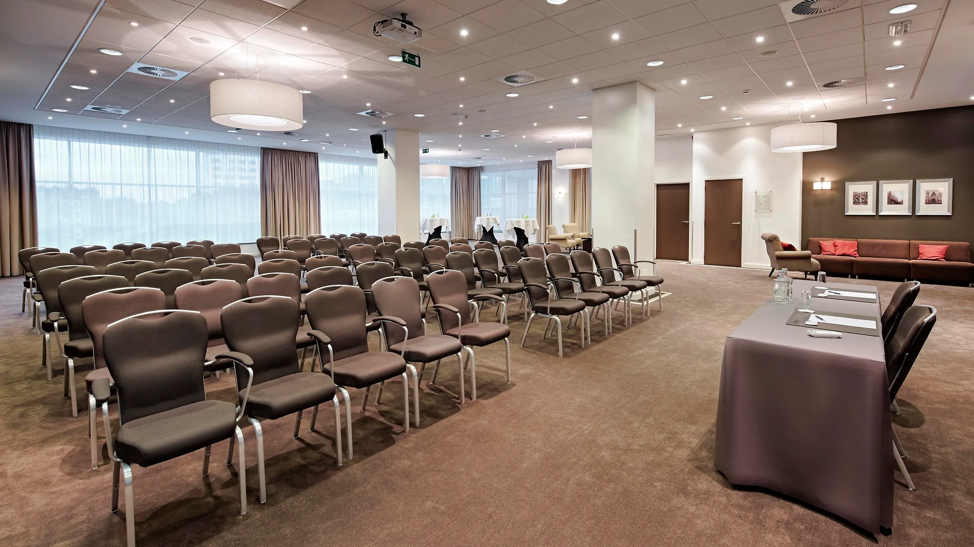 Lindner Hotel Antwerp, Part Of Jdv By Hyatt Antwerpen
